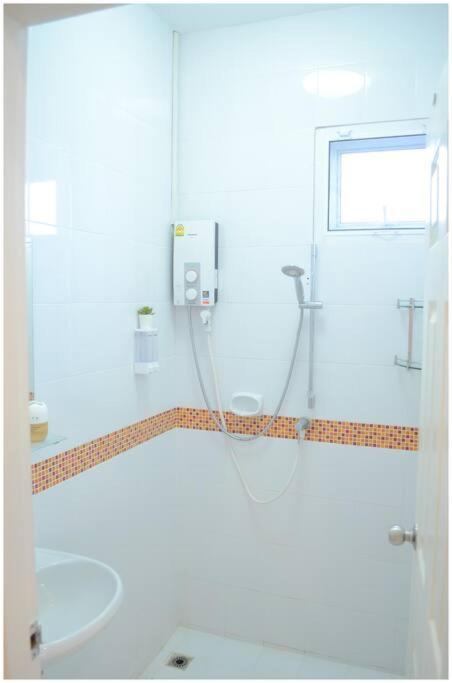 100Sqm 2 Bed Apartment Sukhothai City Экстерьер фото
